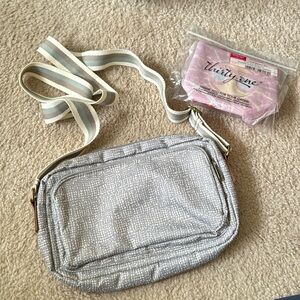 Thirty One Purse & Pouch